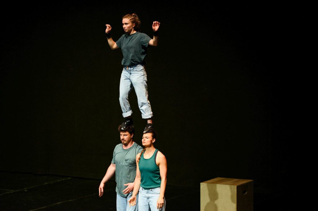 Akrobatik Zirkus Show